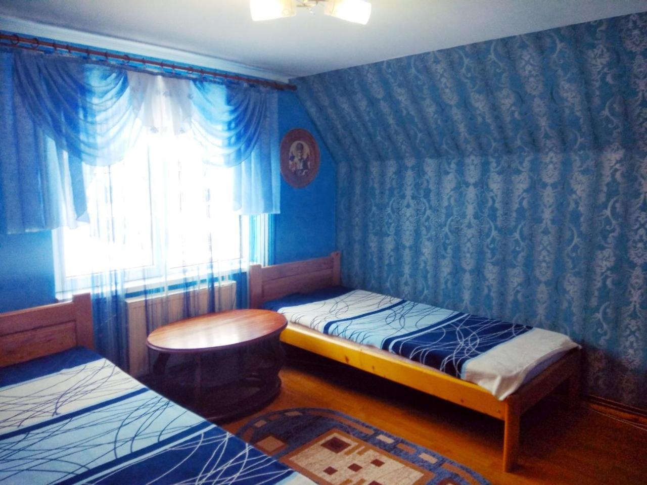 Мирослава Lazeshchyna Buitenkant foto